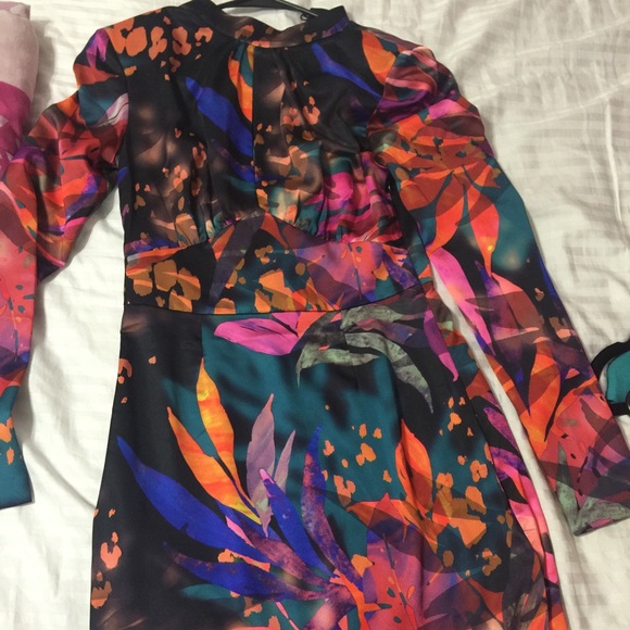 Guess by Marciano