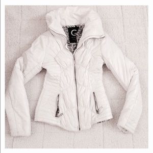 Guess white ski / winter jacket! Size small!