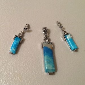 Turquoise pendant & matching earrings