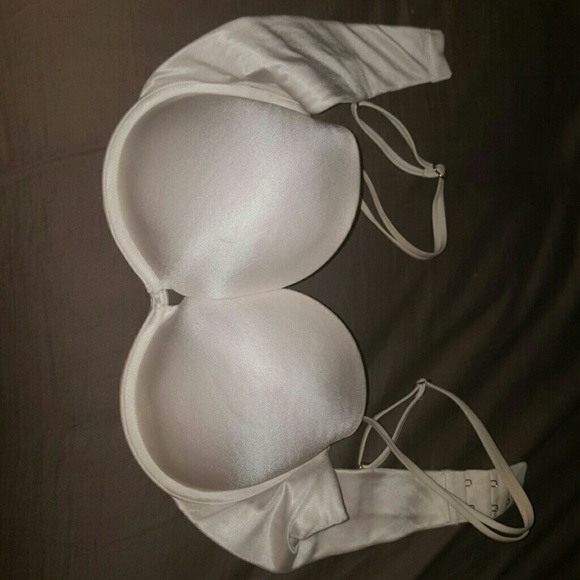 White Victoria's Secret push up bra