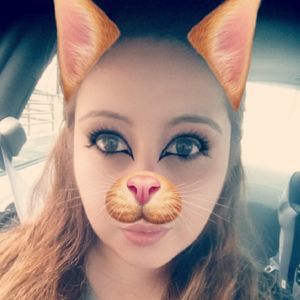 Meet your Posher, Noemi