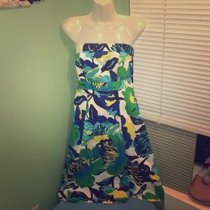 Strapless below the knee dress