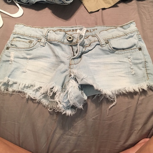 Blue jean asphalt shorts