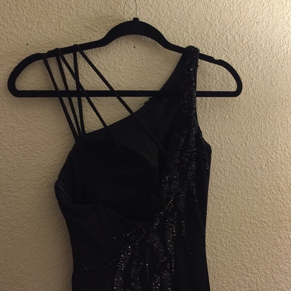 Jovani Black Evening Gown - Picture 2 of 8