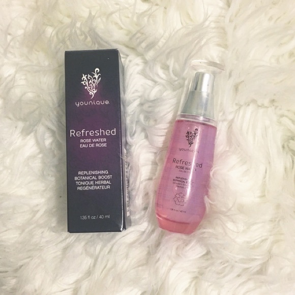 Younique Refreshed Rosewater