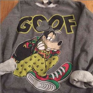 Forever 21 "Disney goofy" sweatshirt