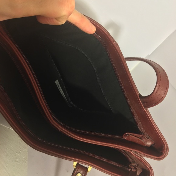 Warm brown handbag 🍂🍁 - Picture 3 of 4