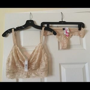 Cosabella Bralette and Thong Panty Set - Size XL/L
