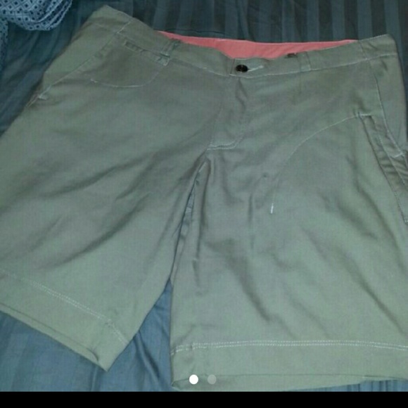 Sport khaki shorts