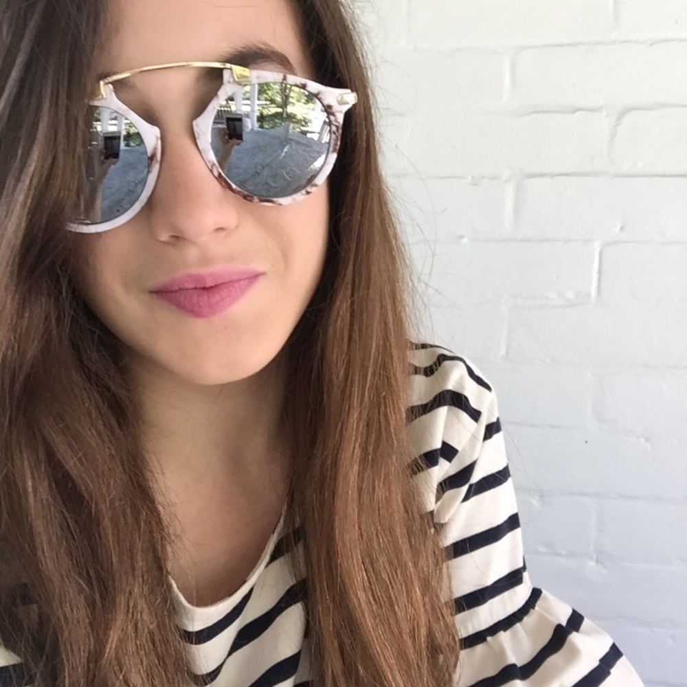 "Sienna" Sunglasses || White Marble & Silver - Picture 4 of 6