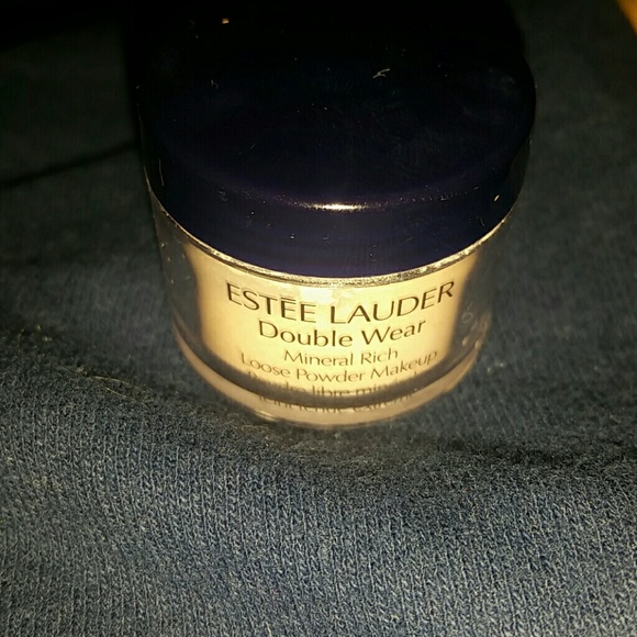 Estee Lauder Double Wear Mineral Rich Loose Powder