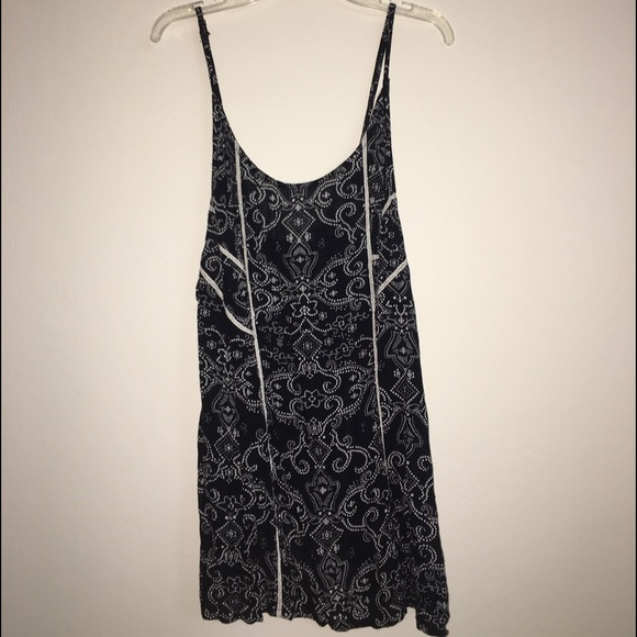 STARING AT STARS MINI DRESS (BLACK)