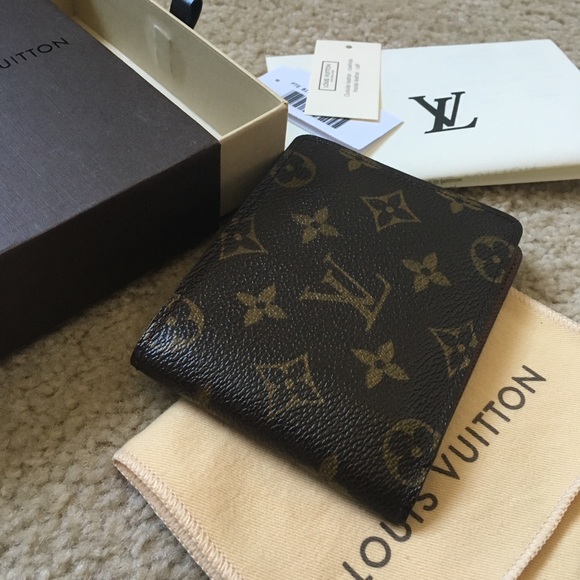 ❗️SOLD❗️New authentic Louis Vuitton Men's wallet.