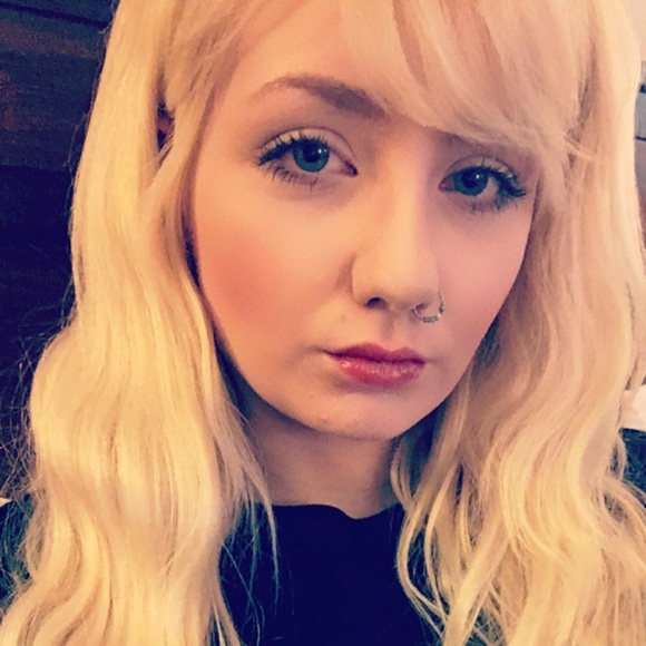 Meet your Posher, Layla - Picture 1 of 1