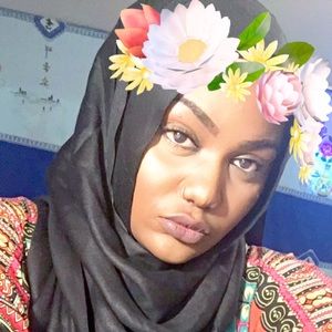 Meet your Posher, Maganey