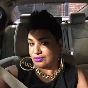 Meet your Posher, Meira