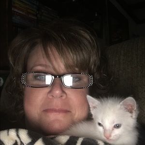 Meet your Posher, Vickie