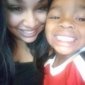 Meet your Posher, Cris mariie