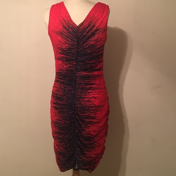 Halston  heritage mid length fitted dress - Picture 2 of 4