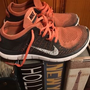 Nike free run fly knit