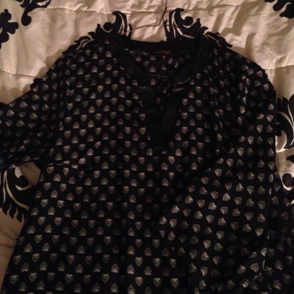 Blouse - Picture 2 of 4