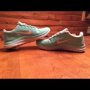 Nike Tiffany Blue 6.5 brand new. Rare