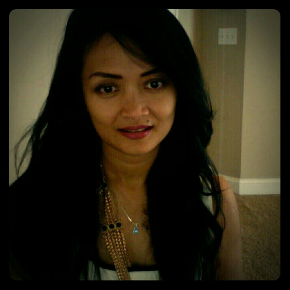 Meet your Posher, Nia