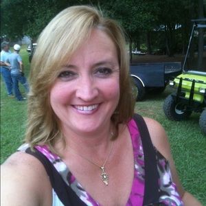 Meet your Posher, Carolyn