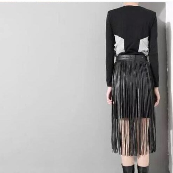 ʙʟᴀᴄᴋ ғʀɪɴɢᴇᴅ ʟᴏɴɢ sᴋɪʀᴛ - Picture 2 of 5