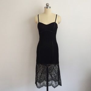 BCBG MAXAZRIA RUNWAY black lace and mesh dress xxs