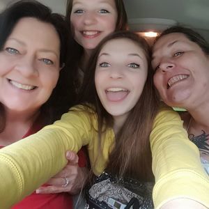 Meet your Posher, Marcia