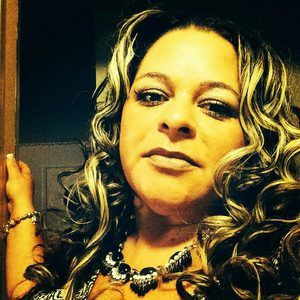 Meet your Posher, Reina