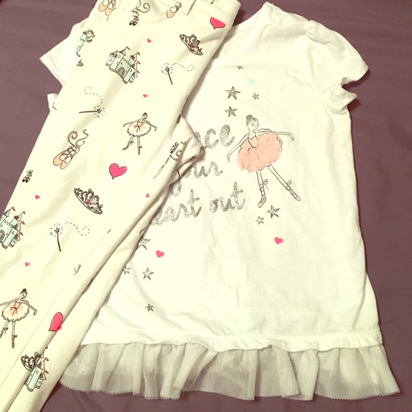 Girls toddler super cute outfit size 5T