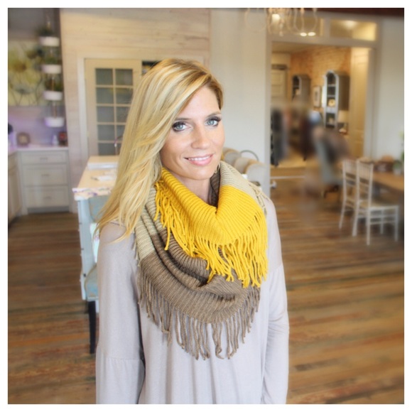 ✨LAST ONE✨Mustard, taupe and mocha  infinity scarf - Picture 2 of 3