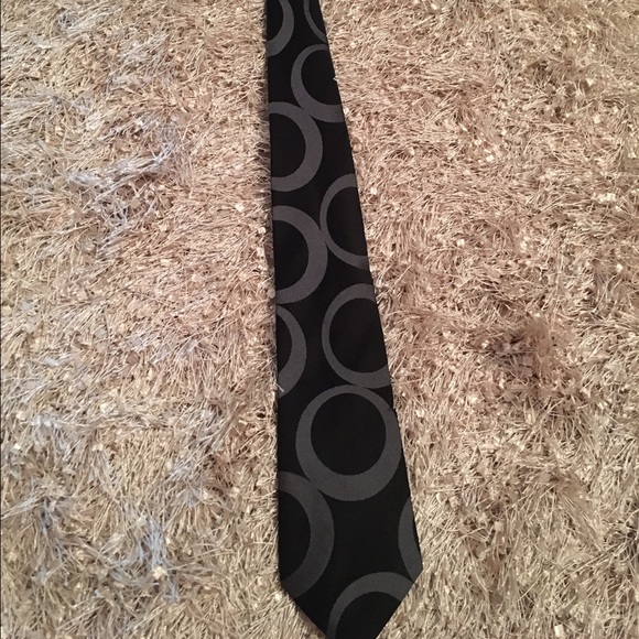 BCBG tie