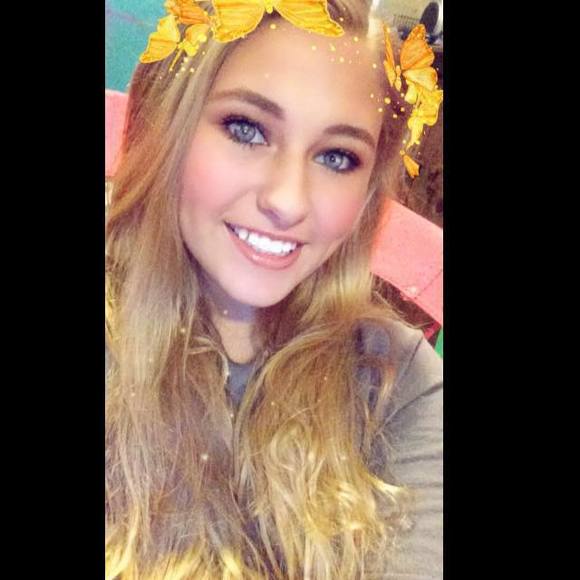 Meet your Posher, Heather - Picture 1 of 1