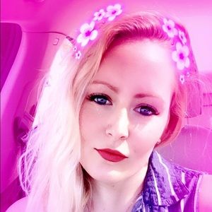 Meet your Posher, Hillary