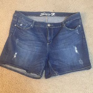 Plus size shorts