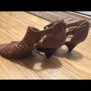 Brown high heels-only worn once!!