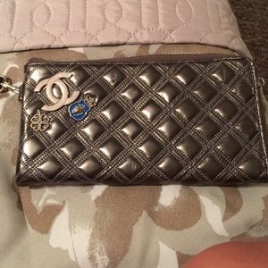 Wristlet