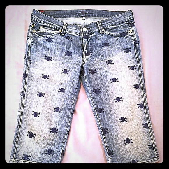 bermuda shorts