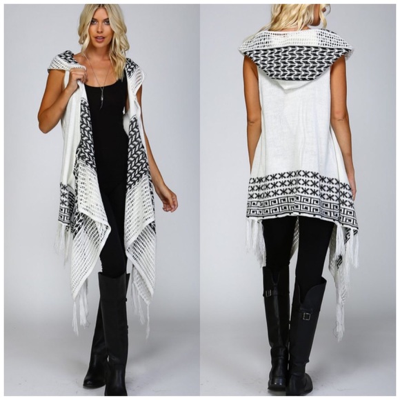 🌟ONLY 1 LEFT🌟Hooded Sleeveless Wrap Cardigan - Picture 2 of 4