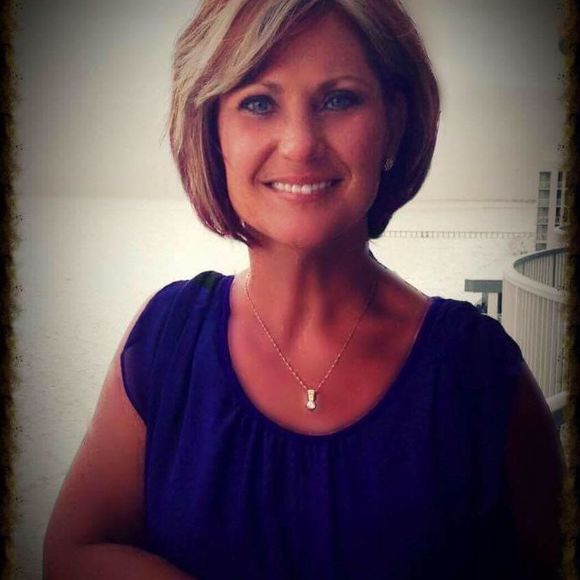 Meet your Posher, Bobbie - Picture 1 of 1