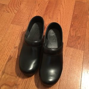 Dansko clog nursing shoes