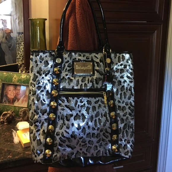Betseyville tote
