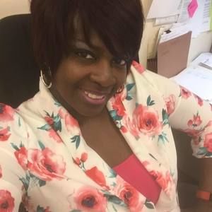 Meet your Posher, Carolyn