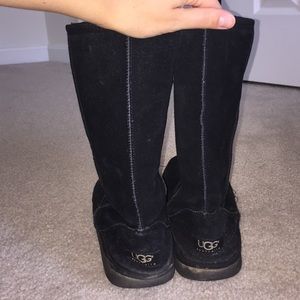 new uggs size 8 new uggs size 8