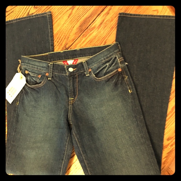 Lucky Jeans