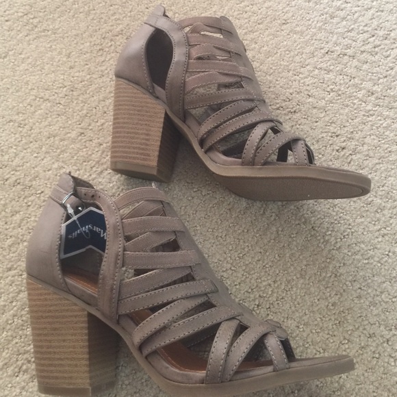 Rampage Cage Sandals Size 8.5 NWT