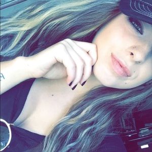 Meet your Posher, Brea